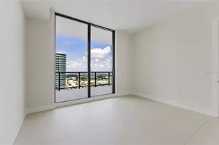 275 1st Ave S, Saint Petersburg, FL 33701 - Photo 14