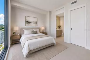 275 1st Ave S, Saint Petersburg, FL 33701 - Photo 18