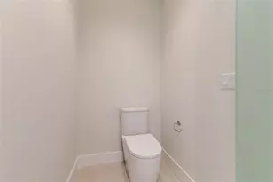 275 1st Ave S, Saint Petersburg, FL 33701 - Photo 18