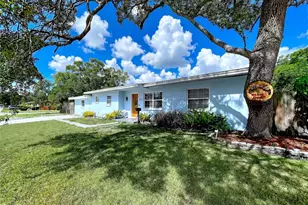 801 51st Ave S, Saint Petersburg, FL 33705 - Photo 1