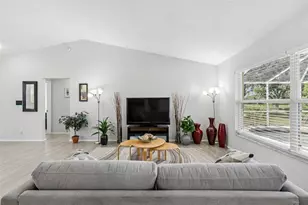 201 113th St E, Bradenton, FL 34212 - Photo 12