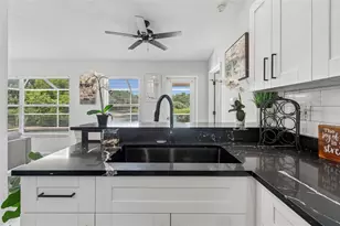 201 113th St E, Bradenton, FL 34212 - Photo 26