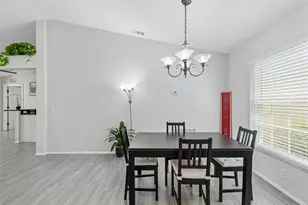 201 113th St E, Bradenton, FL 34212 - Photo 10