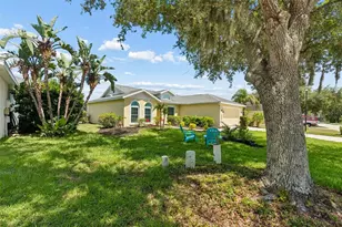 201 113th St E, Bradenton, FL 34212 - Photo 2