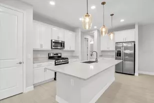1099 Waterline Ct, Sarasota, FL 34240 - Photo 10