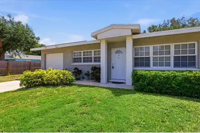910 16th Avenue W, Palmetto, FL 34221 - Photo 2