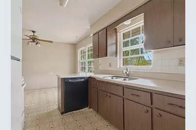 5430 Hayden Boulevard, Sarasota, FL 34232 - Photo 10