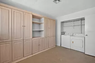 166 Circlewood Dr, Venice, FL 34293 - Photo 24