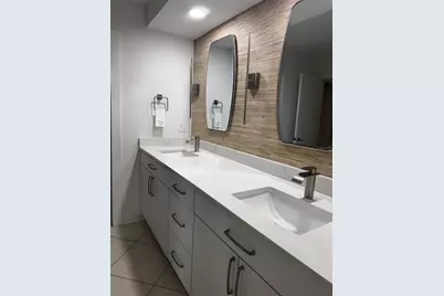 5312 Huntingwood Court #39, Sarasota, FL 34235 - Photo 18