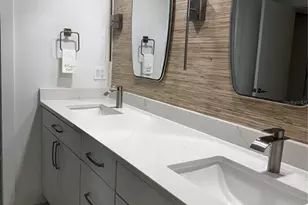 5312 Huntingwood Ct, Sarasota, FL 34235 - Photo 18