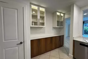 5312 Huntingwood Ct, Sarasota, FL 34235 - Photo 16