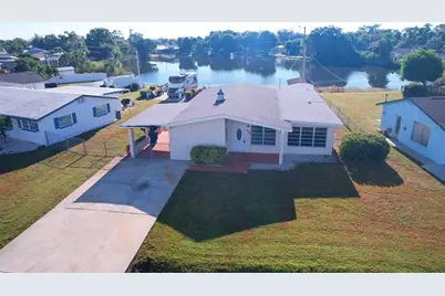 275 Lakeview Drive, North Fort Myers, FL 33917 - Photo 26