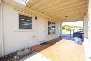 275 Lakeview Dr, North Fort Myers, FL 33917 - Photo 24