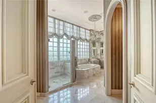 415 L Ambiance Dr, Longboat Key, FL 34228 - Photo 34