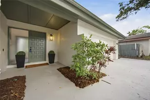 3948 Orchard Hill Cir, Palm Harbor, FL 34684 - Photo 4