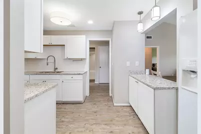 5355 Crestlake Boulevard #65, Sarasota, FL 34233 - Photo 14