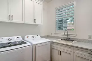 1838 Oleander St, Sarasota, FL 34239 - Photo 44