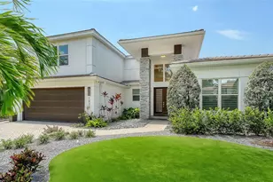 1838 Oleander St, Sarasota, FL 34239 - Photo 4