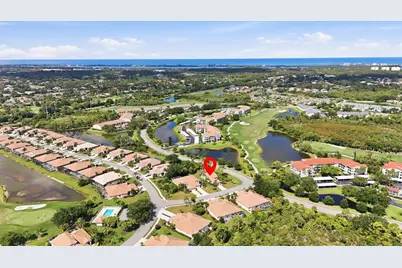 9402 Forest Hills Circle, Sarasota, FL 34238 - Photo 6