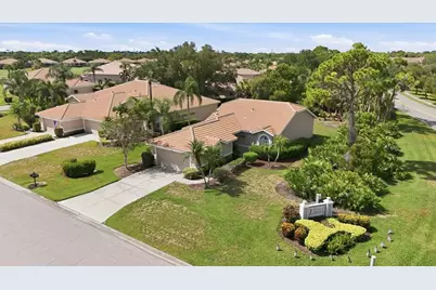 9402 Forest Hills Circle, Sarasota, FL 34238 - Photo 4