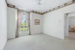 9402 Forest Hills Cir, Sarasota, FL 34238 - Photo 26
