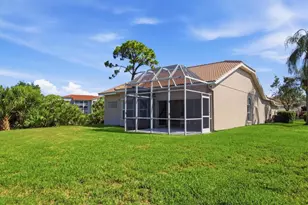 9402 Forest Hills Cir, Sarasota, FL 34238 - Photo 42
