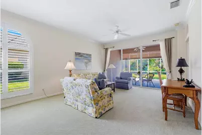 9402 Forest Hills Circle, Sarasota, FL 34238 - Photo 16