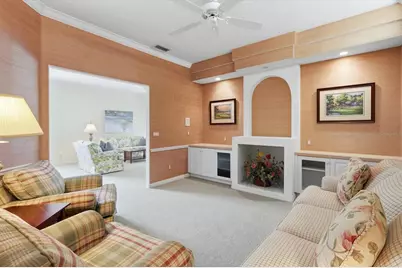 9402 Forest Hills Circle, Sarasota, FL 34238 - Photo 32
