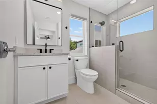 2430 Floyd St, Sarasota, FL 34239 - Photo 68