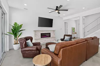2430 Floyd Street, Sarasota, FL 34239 - Photo 12