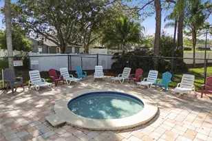 650 Sweetbriar Dr, Oldsmar, FL 34677 - Photo 54