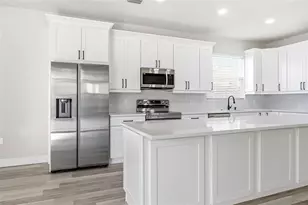 6631 63rd Terrace E, Bradenton, FL 34203 - Photo 10