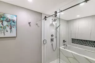 1001 Point Of Rocks Rd, Sarasota, FL 34242 - Photo 28
