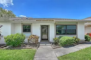 6129 Heritage Ln W, Bradenton, FL 34209 - Photo 1