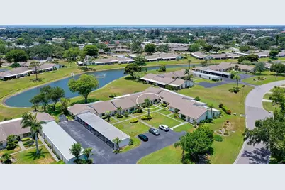 6129 Heritage Lane W #6129, Bradenton, FL 34209 - Photo 4