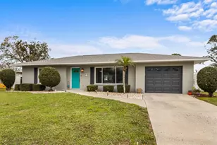 3512 21st Ave W, Bradenton, FL 34205 - Photo 2