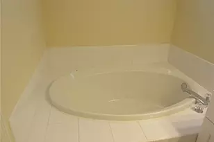 4012 Deberry Dr, Sarasota, FL 34233 - Photo 20