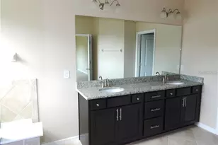 15302 Las Olas Pl, Bradenton, FL 34212 - Photo 10