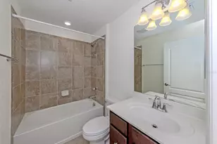 12490 Cinqueterre Dr, Venice, FL 34293 - Photo 22