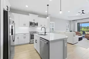 2321 Blue Mahoe Ln, Sarasota, FL 34240 - Photo 20