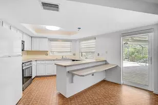 426 Whitfield Ave, Sarasota, FL 34243 - Photo 6