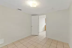 2788 41st Ave N, Saint Petersburg, FL 33714 - Photo 16