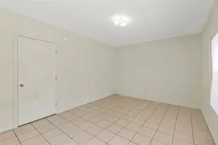 2788 41st Ave N, Saint Petersburg, FL 33714 - Photo 18