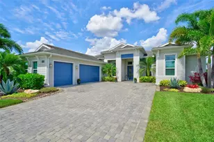 17749 Lucaya Dr, Lakewood Ranch, FL 34202 - Photo 2