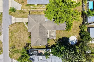 2627 Dueby St, Sarasota, FL 34231 - Photo 40