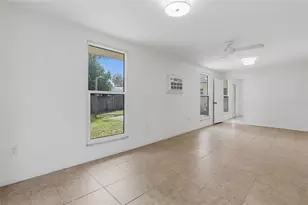 2627 Dueby St, Sarasota, FL 34231 - Photo 18