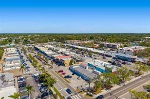 2627 Dueby St, Sarasota, FL 34231 - Photo 86