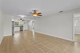 9821 Hernando Ct, Bradenton, FL 34210 - Photo 6