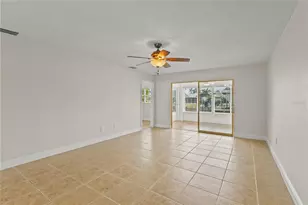 9821 Hernando Ct, Bradenton, FL 34210 - Photo 8
