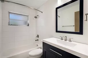 3305 Highland Ave W, Bradenton, FL 34205 - Photo 16